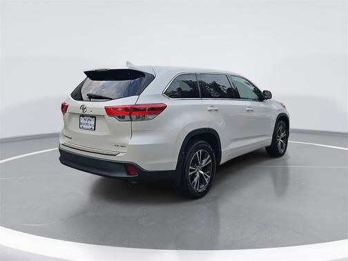 2018 Toyota Highlander LE Plus