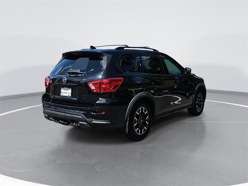 2020 Nissan Pathfinder SL