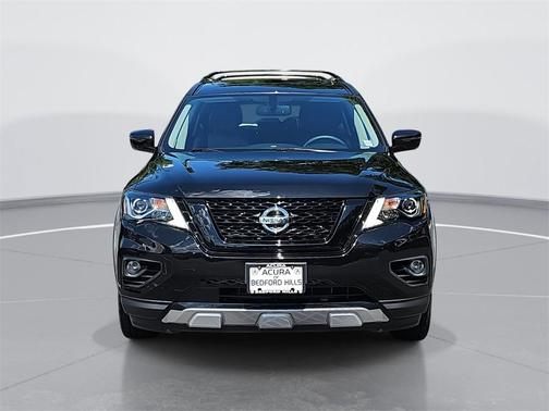 2020 Nissan Pathfinder SL