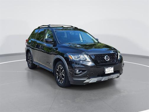 2020 Nissan Pathfinder SL