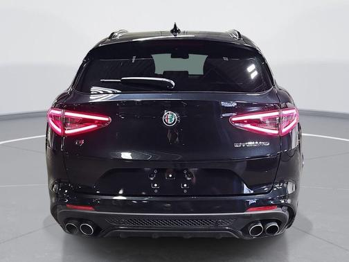 2024 Alfa Romeo Stelvio Quadrifoglio