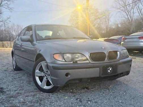 2004 BMW 330 i