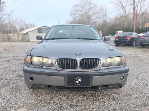 2004 BMW 330 i