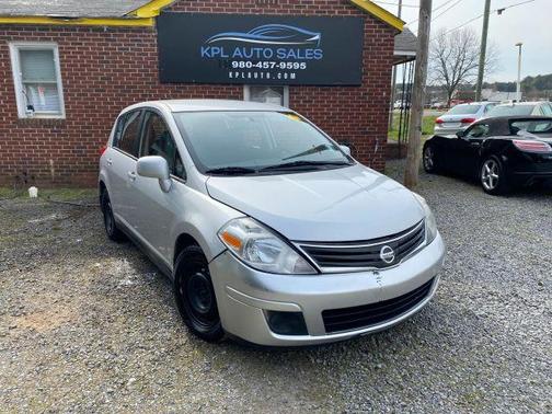2011 Nissan Versa 1.8 S