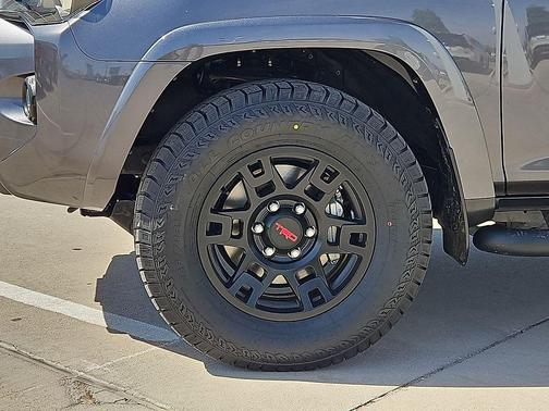 Magnetic Gray Metallic 2022 Toyota 4Runner SR5 Premium