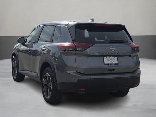 Gun Metallic 2025 Nissan Rogue SV