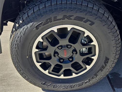 2025 Toyota Tacoma TRD Off Road