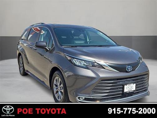 2021 Toyota Sienna XLE 8 Passenger