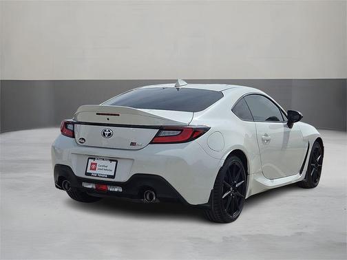 Halo 2025 Toyota GR86 Premium