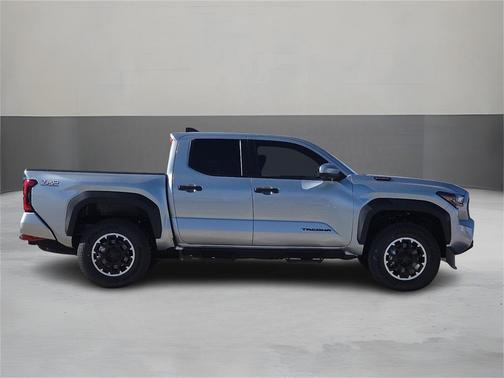 2026 Toyota Tacoma Hybrid TRD Off Road