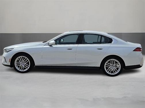 2024 BMW 530 i