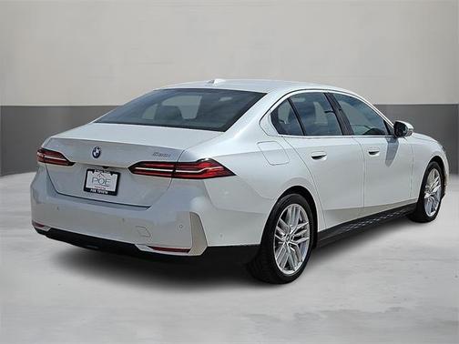 2024 BMW 530 i
