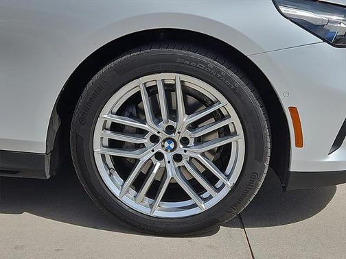 2024 BMW 530 i