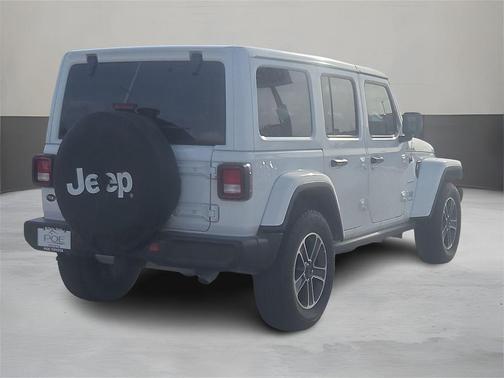 2023 Jeep Wrangler 4-Door Sahara 4x4