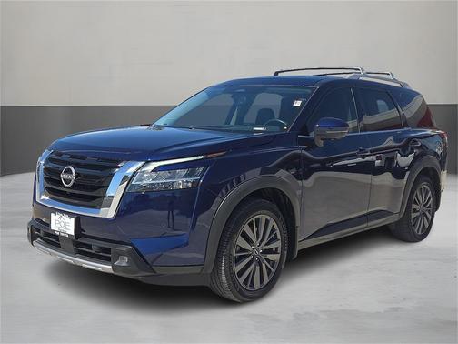 2022 Nissan Pathfinder SL 2WD