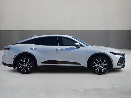 2024 Toyota Crown XLE