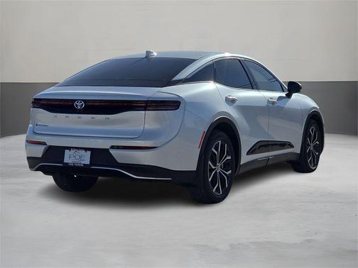 2024 Toyota Crown XLE