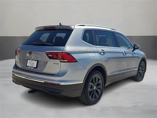 2024 Volkswagen Tiguan 2.0T SE 4MOTION