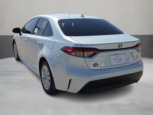 2025 Toyota Corolla Hybrid XLE