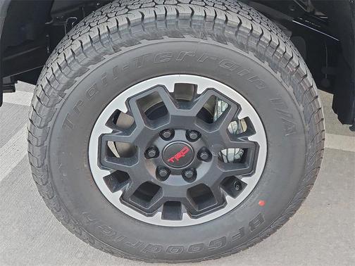 2025 Toyota Tacoma TRD Off Road