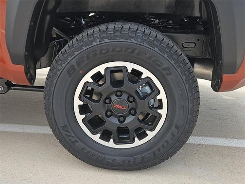 2025 Toyota Tacoma TRD Off-Road