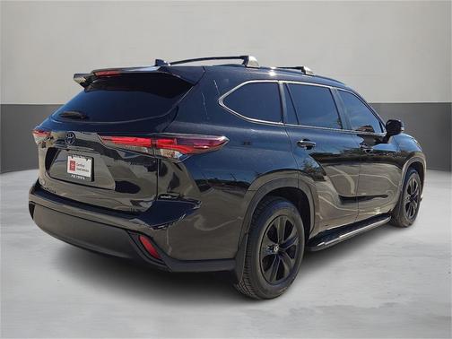 2024 Toyota Highlander Hybrid XLE