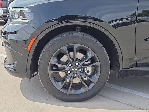 DB Black Clearcoat 2024 Dodge Durango GT Plus