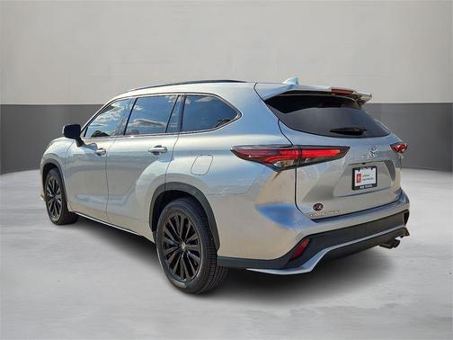 2024 Toyota Highlander XSE