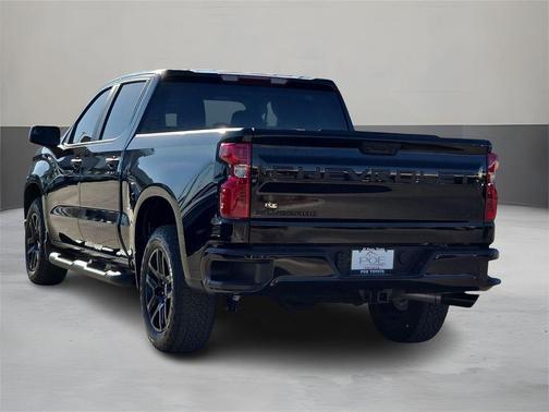 Black 2026 Chevrolet Silverado 1500 Custom