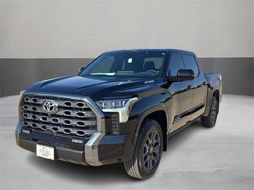 2025 Toyota Tundra Hybrid Platinum