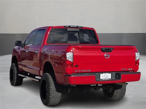 2020 Nissan Titan SV