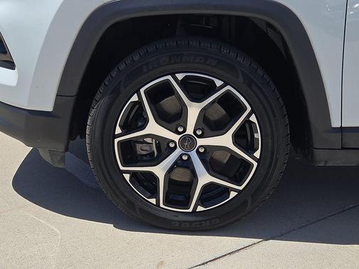 Bright White Clearcoat 2025 Jeep Compass Limited