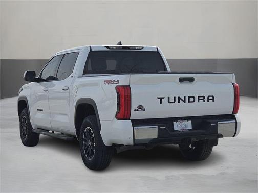 Ice Cap 2023 Toyota Tundra SR5