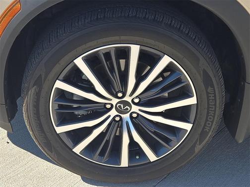 2024 INFINITI QX60 SENSORY