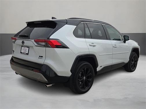 2025 Toyota RAV4 Hybrid SE