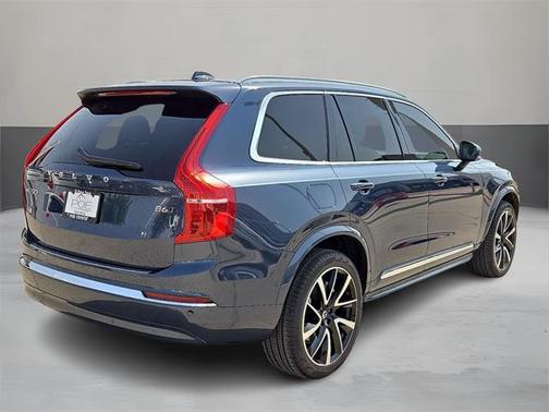 2023 Volvo XC90 B6 Plus 7-Seater