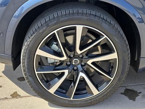 2023 Volvo XC90 B6 Plus 7-Seater