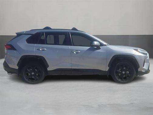 2024 Toyota RAV4 Hybrid SE