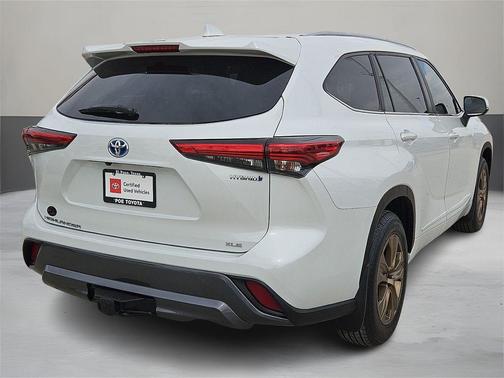 2023 Toyota Highlander Hybrid XLE