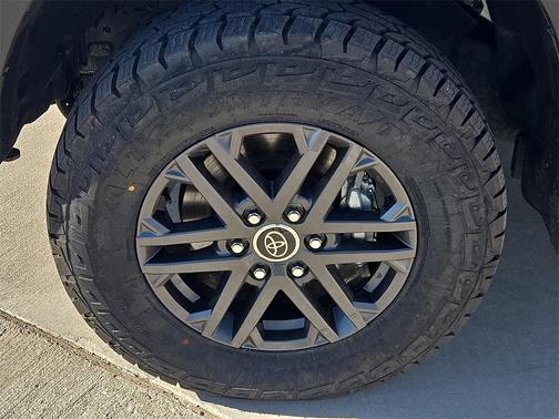 2023 Toyota Tundra SR5
