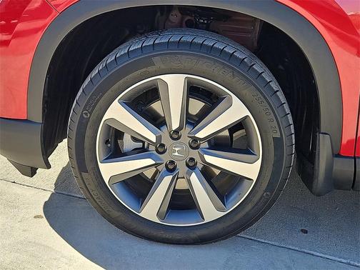 2025 Honda Pilot Touring 8-Passenger