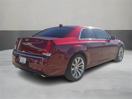 2021 Chrysler 300 Touring