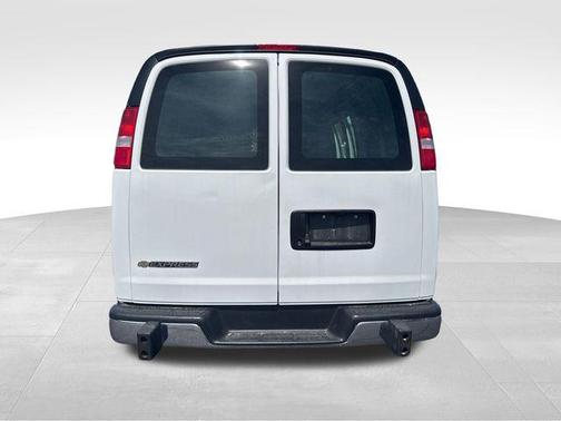Summit White 2025 Chevrolet Express 2500 Work Van