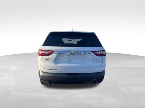 Summit White 2021 Chevrolet Traverse LS