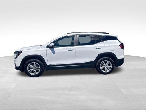 Summit White 2024 GMC Terrain SLE