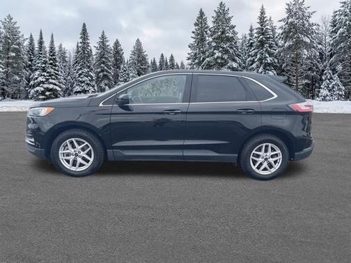 Black Metallic 2024 Ford Edge SEL