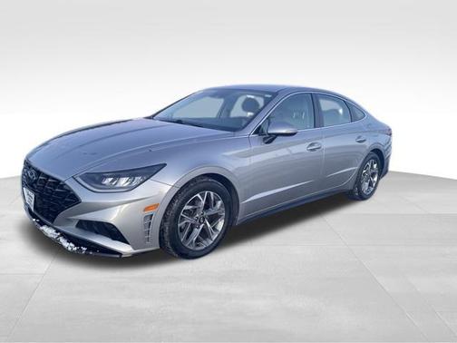 Shimmering Silver Pearl 2020 Hyundai SONATA SEL