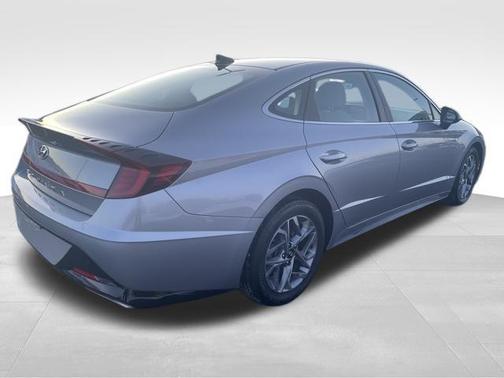 Shimmering Silver Pearl 2020 Hyundai SONATA SEL