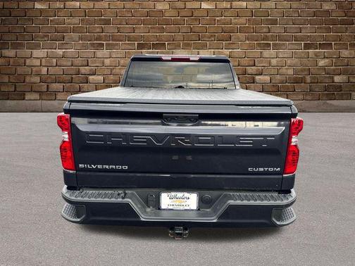 2022 Chevrolet Silverado 1500 Custom