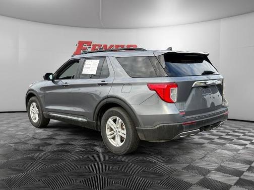 CARBONIZED GRAY METALLIC 2021 Ford Explorer XLT